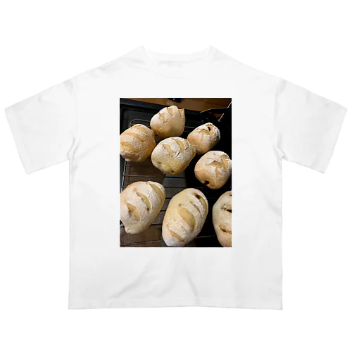 焼きたてパン オーバーサイズTシャツ