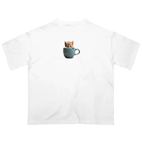 マグから子猫 Oversized T-Shirt