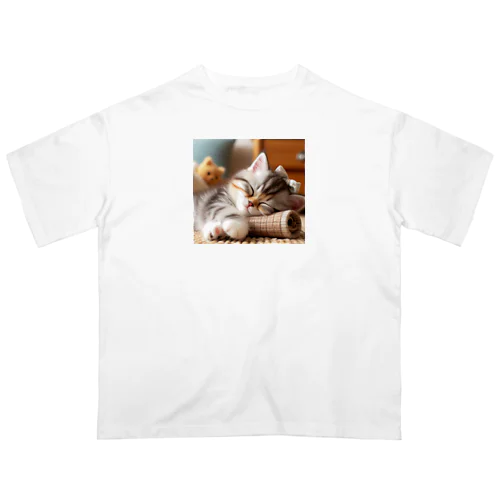 眠るにゃんこ😺zzz オーバーサイズTシャツ