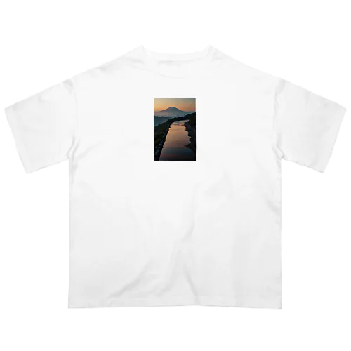 和の不思議 Oversized T-Shirt