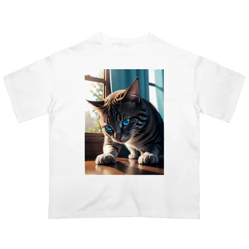 蒼い瞳の猫ちゃん2 Oversized T-Shirt