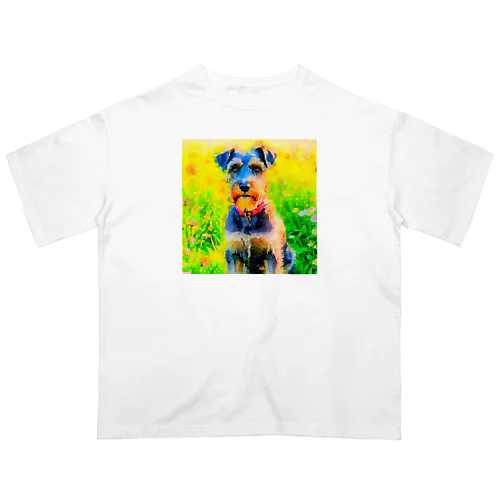 水彩画の犬 花畑のシュナウザーのイラスト オーバーサイズTシャツ