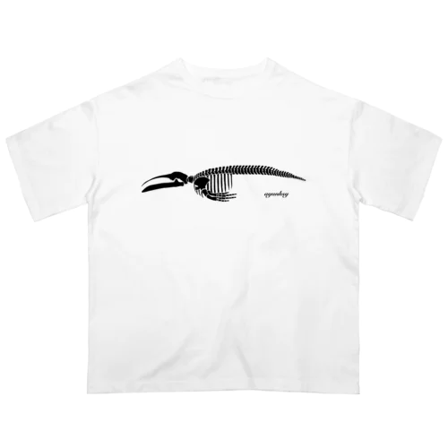 シロナガスクジラ標本 Oversized T-Shirt