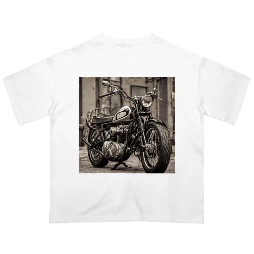 ヴィンテージオートバイの美学 Oversized T-Shirt