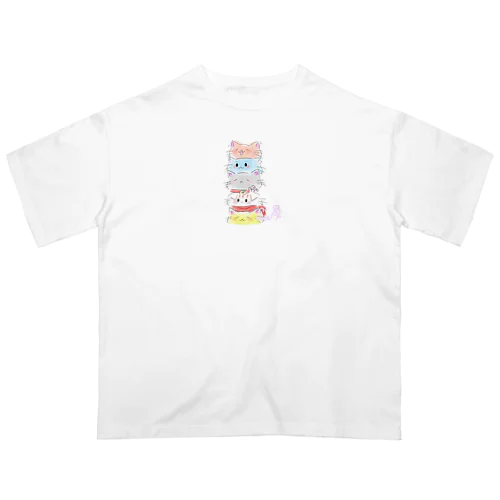 ネコ姉妹・兄弟のかわいいグッツ Oversized T-Shirt