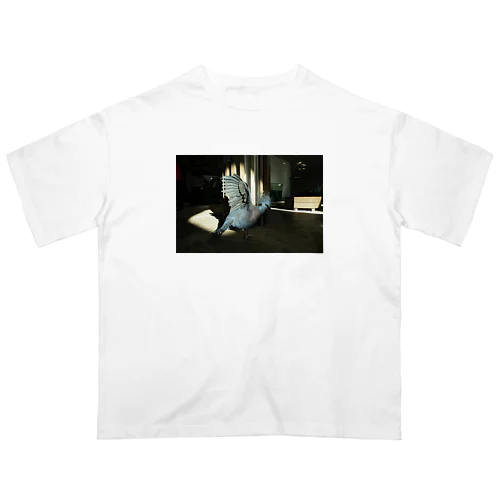 オウギバト Oversized T-Shirt