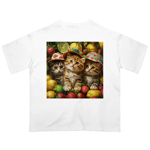 子猫のフルーツの楽園　なでしこ1478 オーバーサイズTシャツ