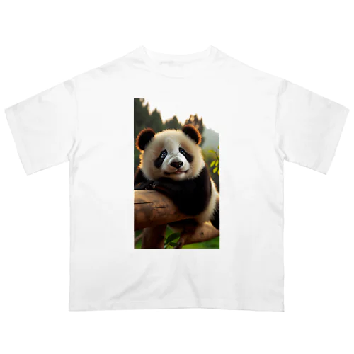 タレ目のパンダちゃん Oversized T-Shirt