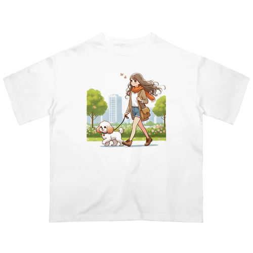 かわいい犬と散歩をする女性 オーバーサイズTシャツ