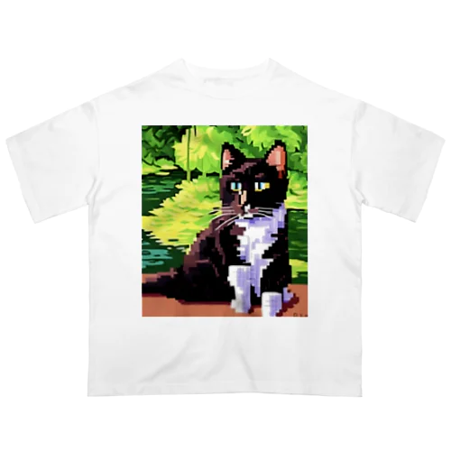 Fresh greenery and cat！ Oversized T-Shirt