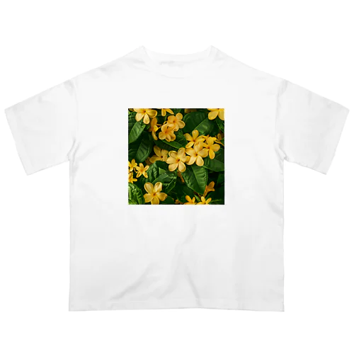 小さい可愛らしい黄色い花 オーバーサイズTシャツ