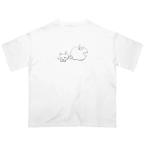 りんごねこ⁂モノクロ⁂ オーバーサイズTシャツ