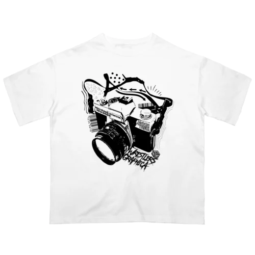 レスグラカメラ-BLACK- オーバーサイズTシャツ