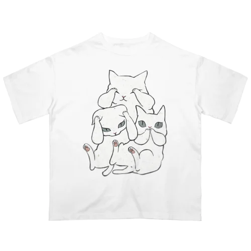 ３にゃいねこ オーバーサイズTシャツ