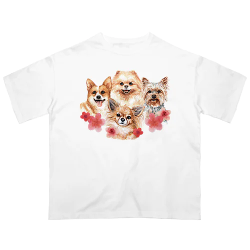 お花の似合う小さい犬たち。 オーバーサイズTシャツ