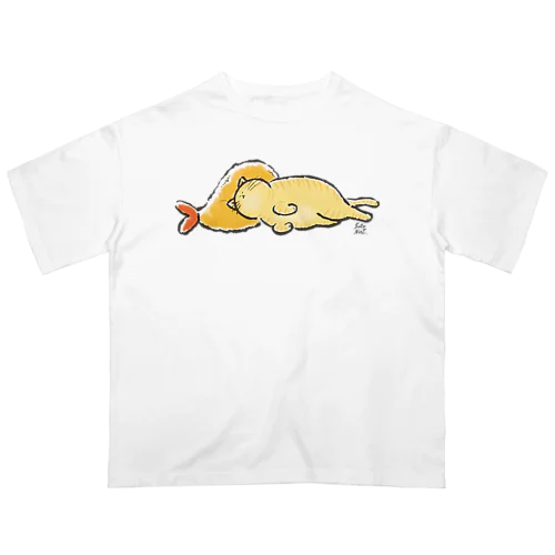 ピスピスゆーて寝るネコ【茶トラ】 オーバーサイズTシャツ