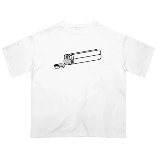 切り分けるうさぎ/3 オーバーサイズTシャツ