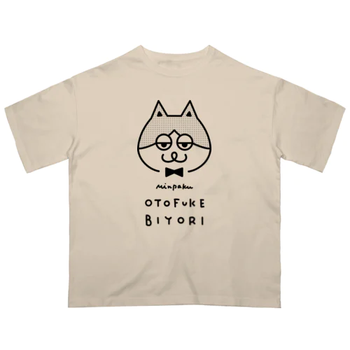 ゆったり着れるにゃ！全5色「猫支配人 コタロウ」 Oversized T-Shirt