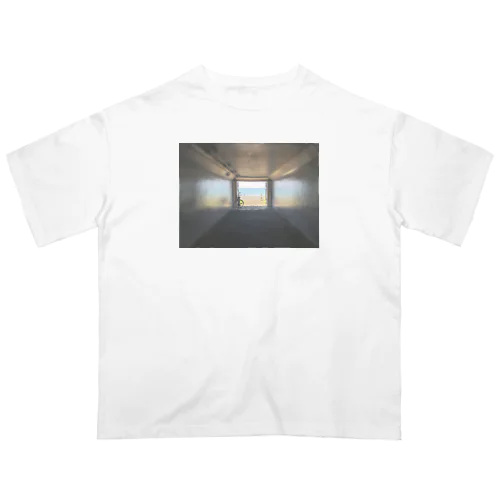 癒しの風景（海への入口） Oversized T-Shirt