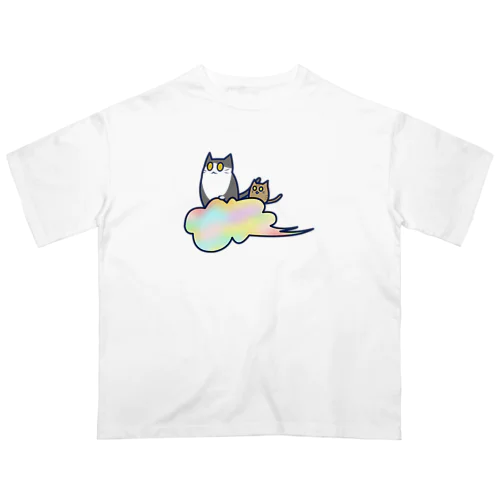 五色の雲と二匹の猫 オーバーサイズTシャツ