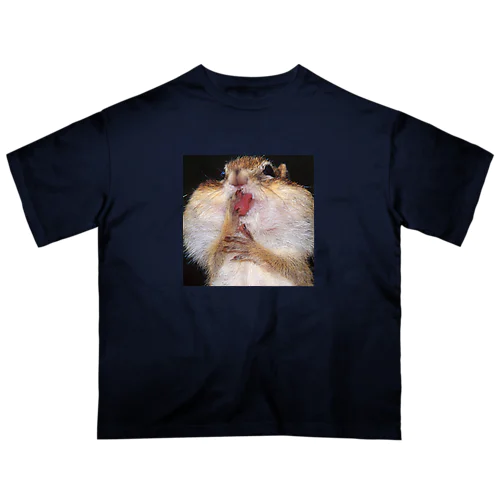 【エゾシマリス】ほっぺたと真っ赤な舌 Oversized T-Shirt