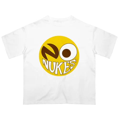 NO NUKES SMILE Oversized T-Shirt