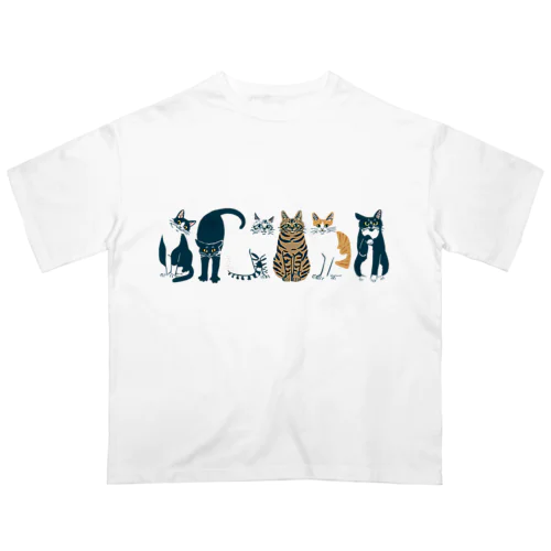 6匹の猫 Oversized T-Shirt