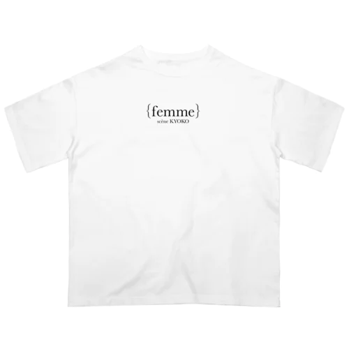 {femme} scène KYOKO Oversized T-Shirt