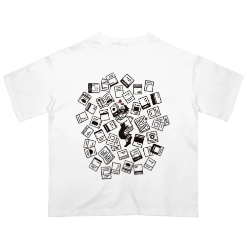 眠り読書 Oversized T-Shirt