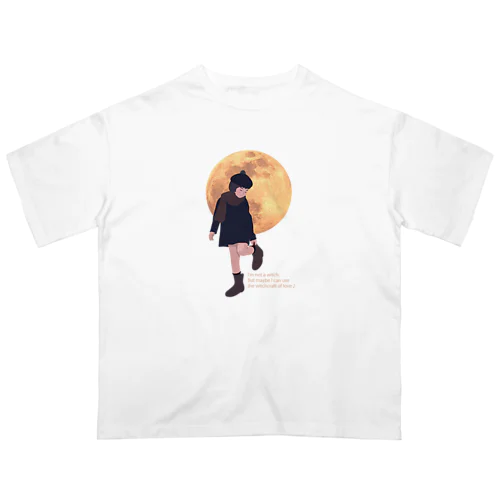 月と黒ワンピの女の子 オーバーサイズTシャツ