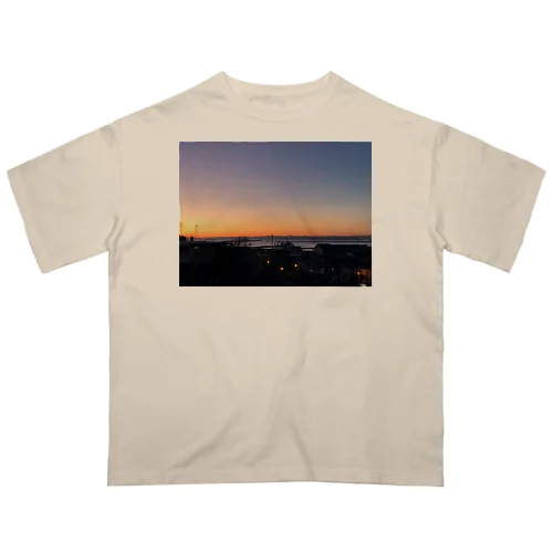 201910281640000　港の夕焼け Oversized T-Shirt