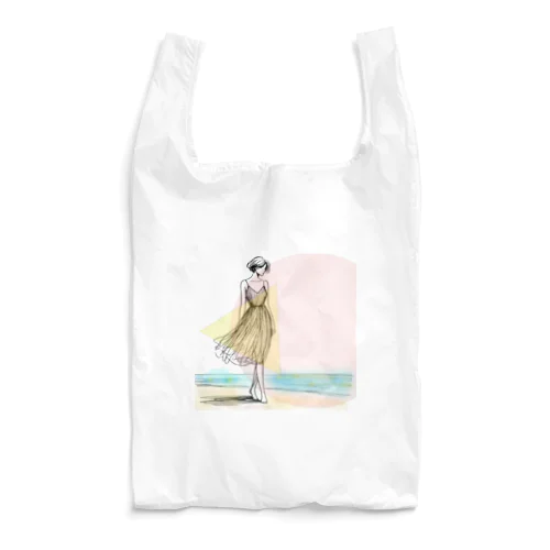 海岸を歩く女性 Reusable Bag