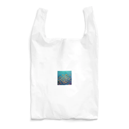 海中を泳ぐ魚のひれ Reusable Bag