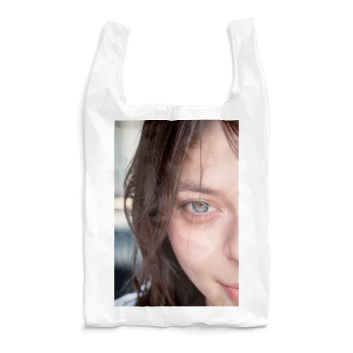 青い瞳の女性 Reusable Bag