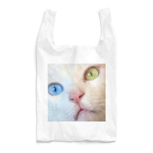 白猫オッドアイのタマ　ドアップバージョン Reusable Bag