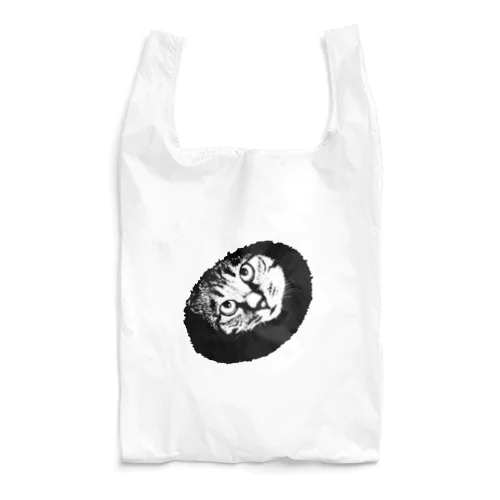 穴から覗くネコ Reusable Bag