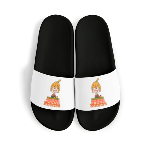 こたつ＆着物の女の子 Sandals