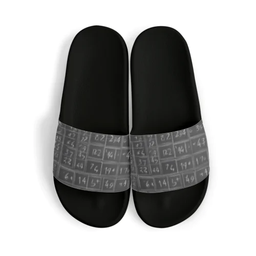 黒板の数字 Sandals