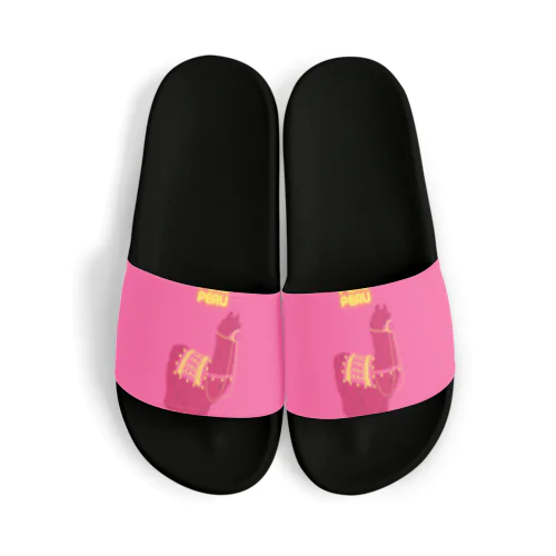 PINKのアルパカ001 Sandals