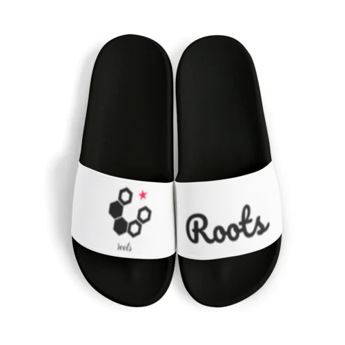 Roots ｼｬﾜｰｻﾝﾀﾞﾙ Sandals