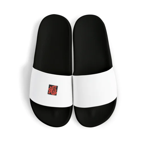 爆文字 Sandals