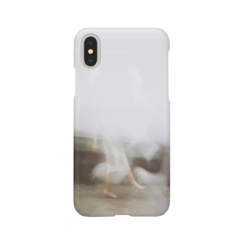 in the pool Smartphone Case