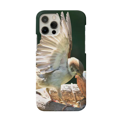 翼を広げたスズメ Smartphone Case