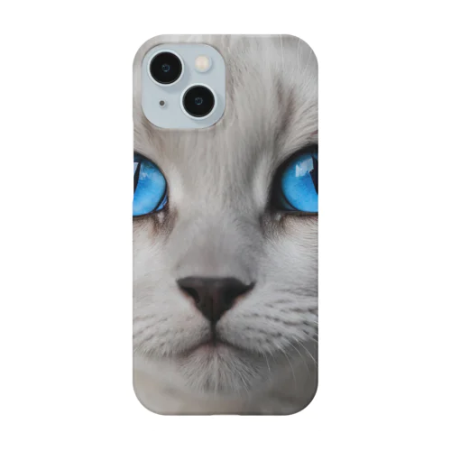 青目の猫 Smartphone Case