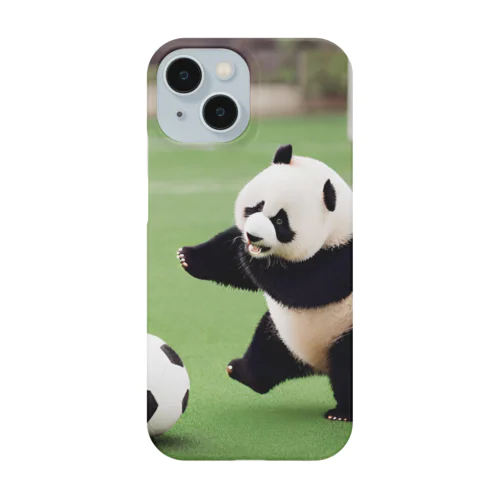 サッカーをするパンダ Smartphone Case