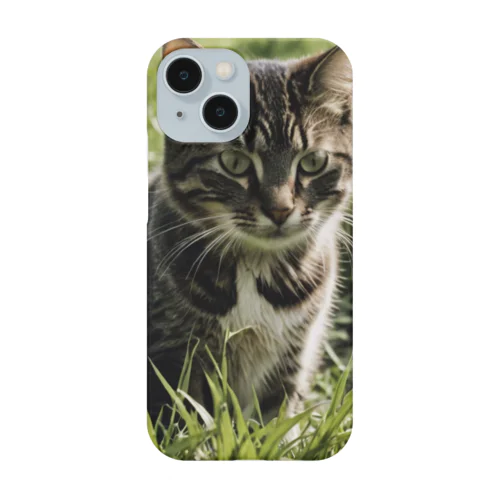 草むらの猫 Smartphone Case