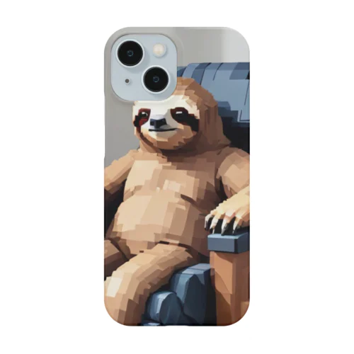 寝室でマッサージチェアを利用するナマケモノ Smartphone Case