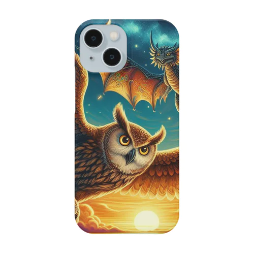 フクロウとドラゴンが空中散歩中 Smartphone Case