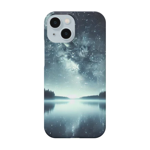 静かな湖に輝く星々が織りなす幻想的な光景 Smartphone Case