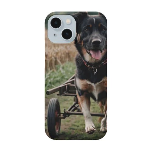 このキュートな写真では、リヤカーを引っ張る愛らしい犬が登場♪  スマホケース